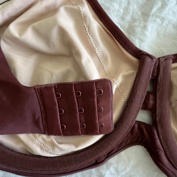 Spanx Minimizer Underwire Bra - Picture 7 of 9